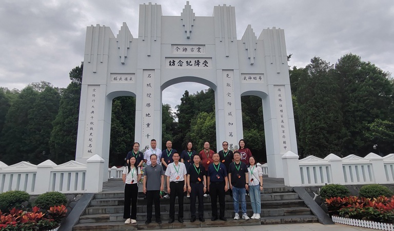 黨群部黨支部與財務(wù)部黨支部開展聯(lián)學(xué)聯(lián)建主題黨日活動